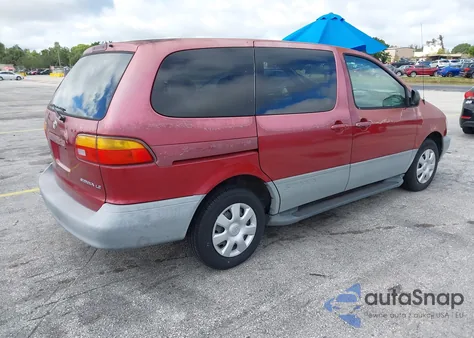 1998 Toyota Sienna Le from USA, damaged, VIN 4T3ZF13CXWU040074